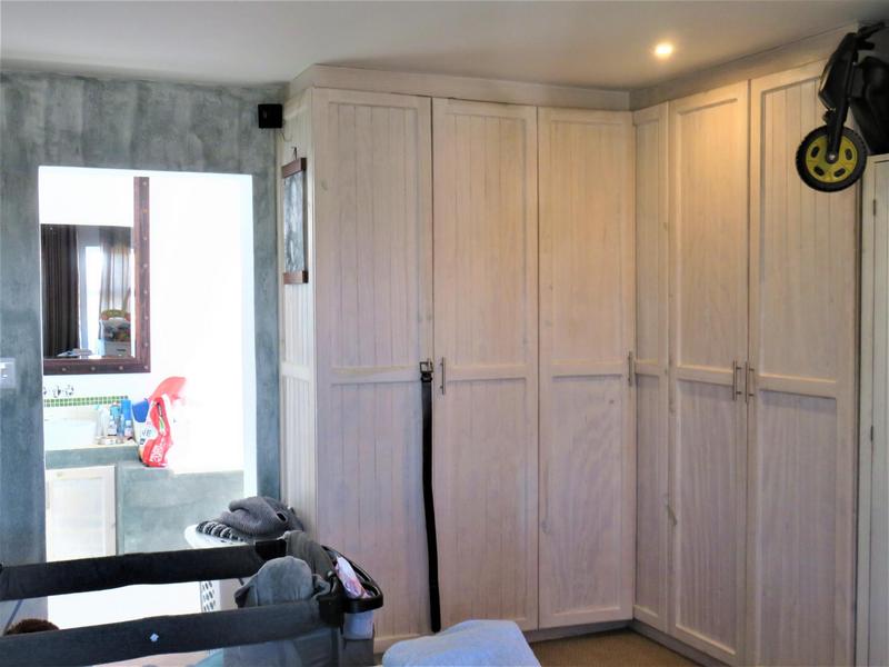 5 Bedroom Property for Sale in Myburgh Park Western Cape